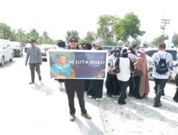 Bentuk Kepedulian Bupati Surunudin Melalui Kadis Pemberdayaan Perempuan Memberikan Santunan Kepada Supriyani