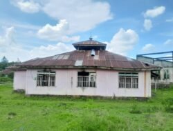 Mesjid Terbengkalai, Kelompok Pemuda Bersama Ketua Karang Taruna Kecamatan Ambil Inisiatif